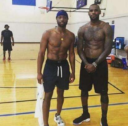 战术板上最 战术板上最